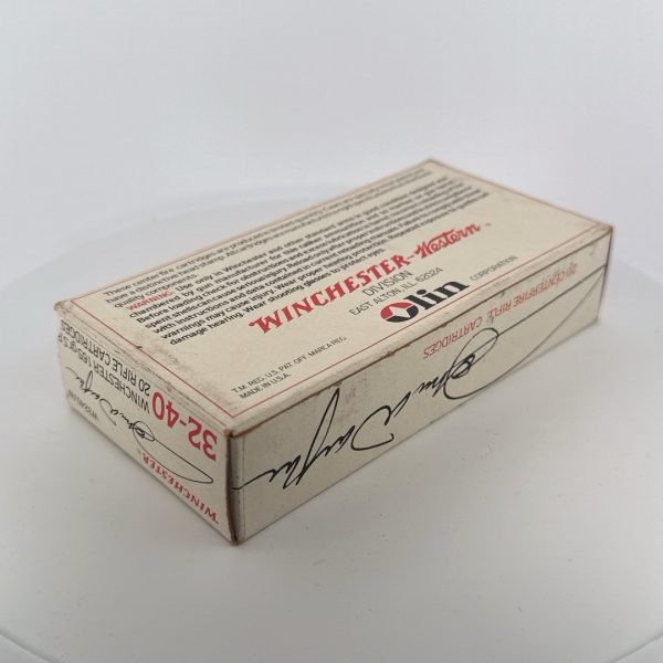 Winchester, Commemorative John Wayne, .32-40 Win, 165 Grain Soft Point, 1 Piece Box